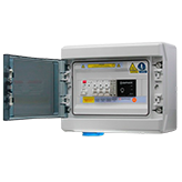 Coffret AC triphasé avec emplacement 1 Q-Relay